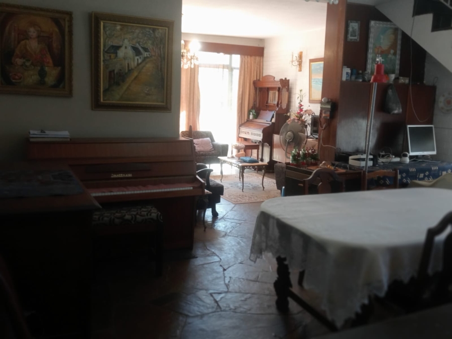 4 Bedroom Property for Sale in Generaal De Wet Free State